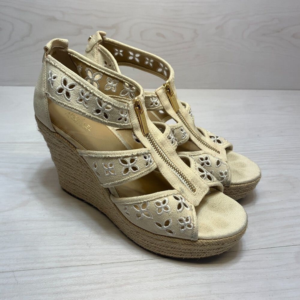 Michael Kors Damita Cutout Wedge Sandals Women's Size 8M Beige Front Zipper